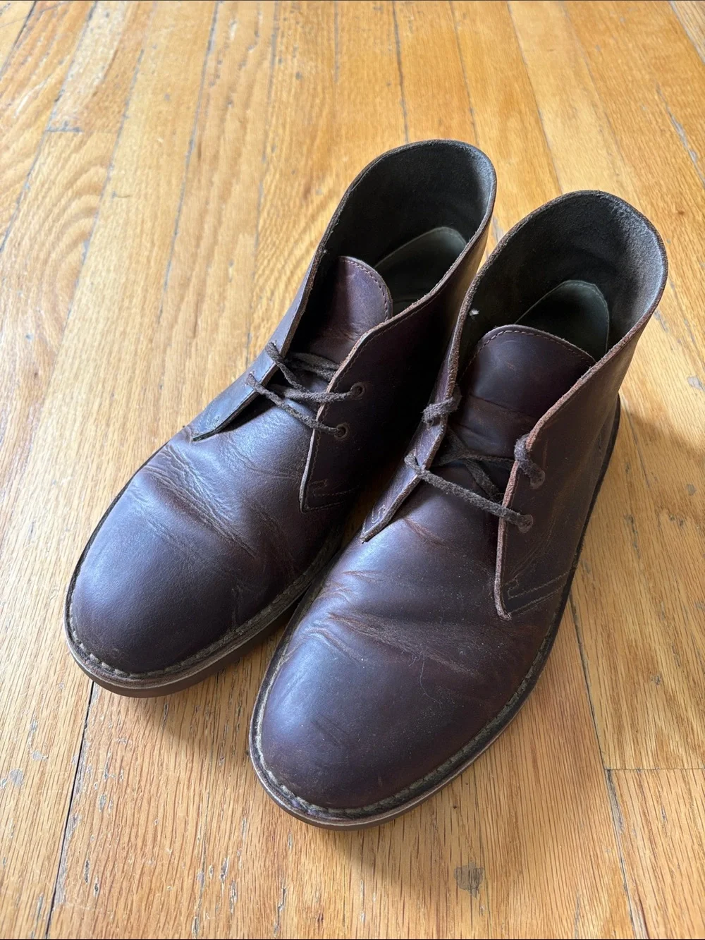 Clarks Men's Brown Leather Chukka Boots